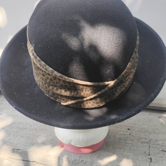 Vintage Felt Bowler Derby Hat - Picture 5 of 7